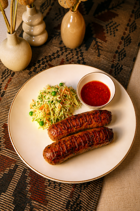 Mici cu salată Vitamin și mazăre verde